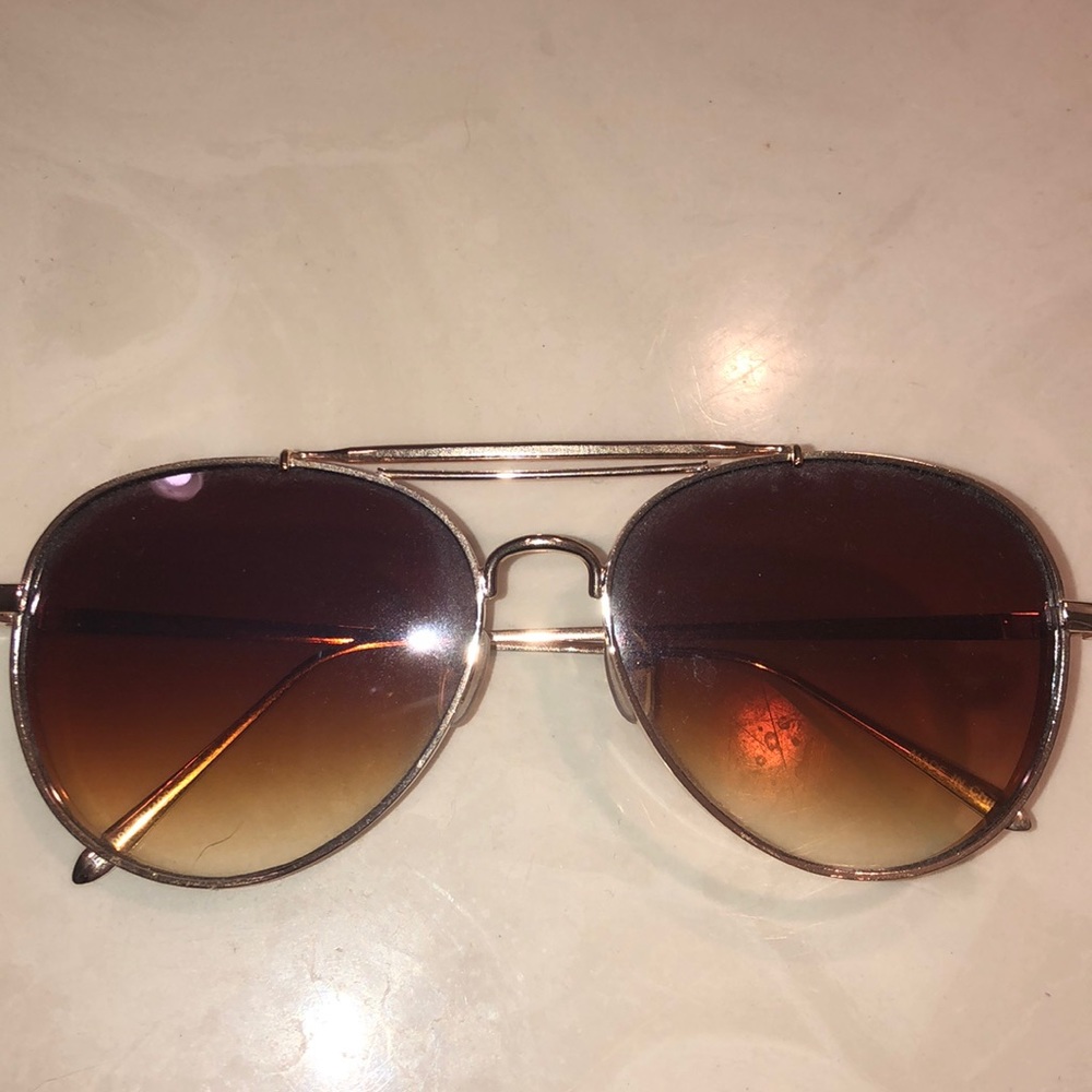 Sunglasses - Picture 3 of 5